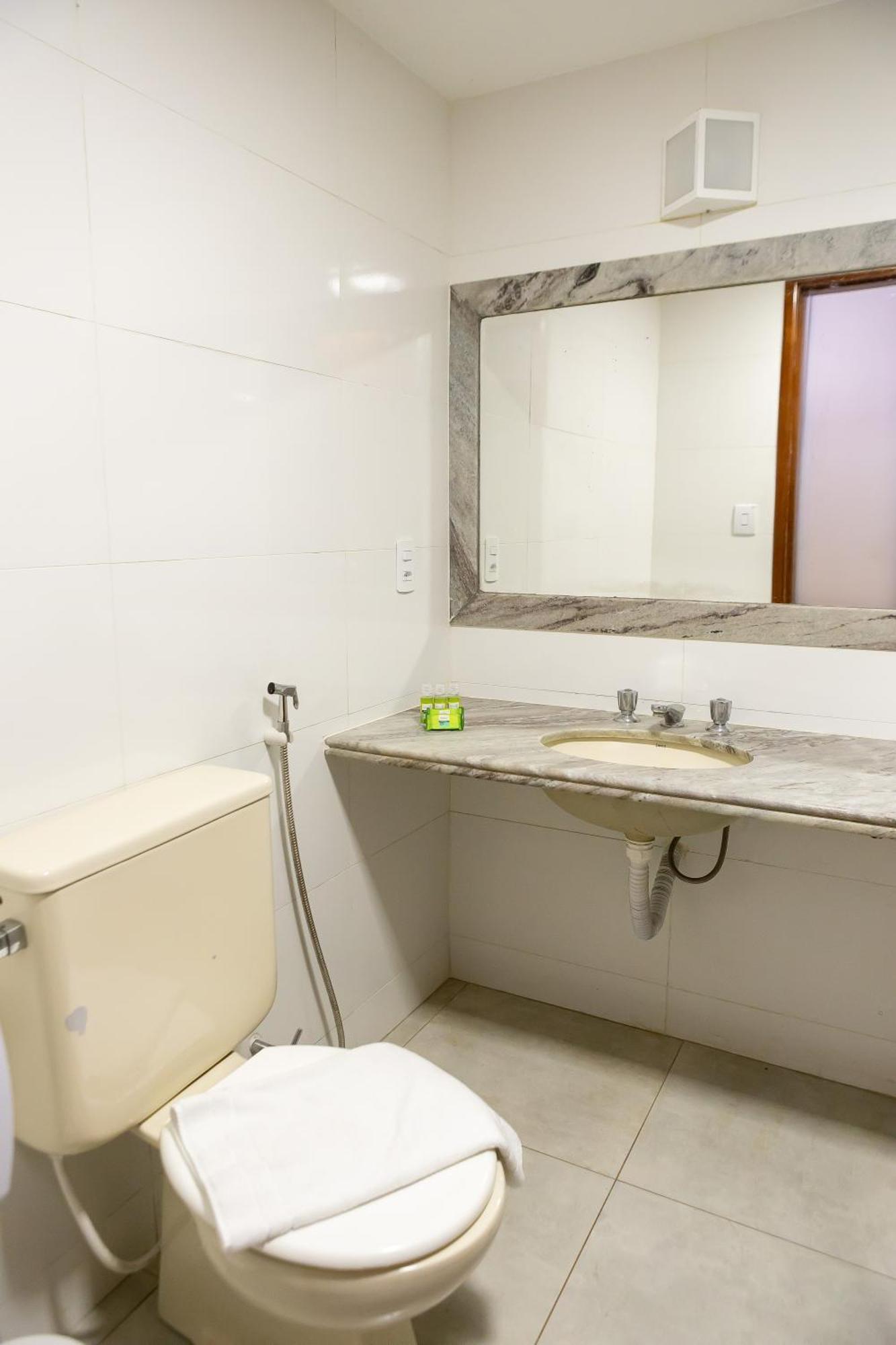 Allegro Hotel Goiania Bagian luar foto