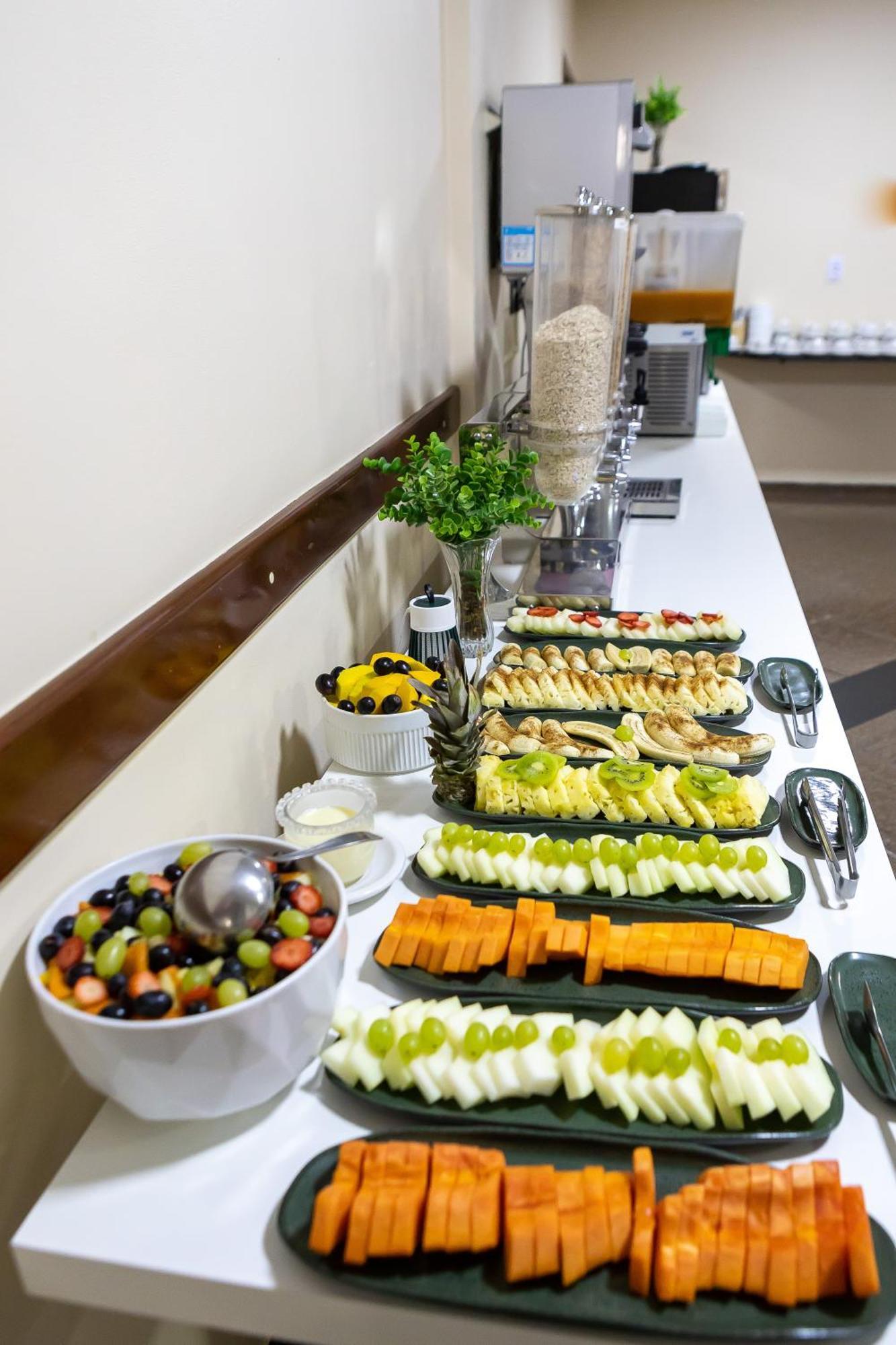 Allegro Hotel Goiania Bagian luar foto
